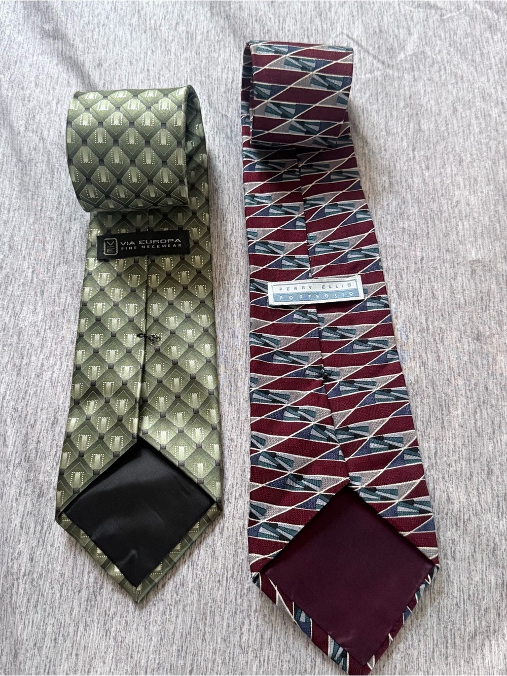 Olive Green Geometric Silk Tie - Men Accessories